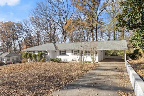 2352 Elmwood Cir Se, Atlanta, GA, 30339-8900 | Card Image