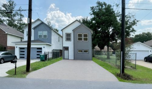 6508 Radcliffe St, Houston, TX, 77091-2250 | Card Image