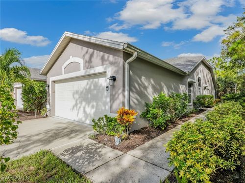 5321 Whitten Dr, NAPLES, FL, 34104-5300 | Card Image
