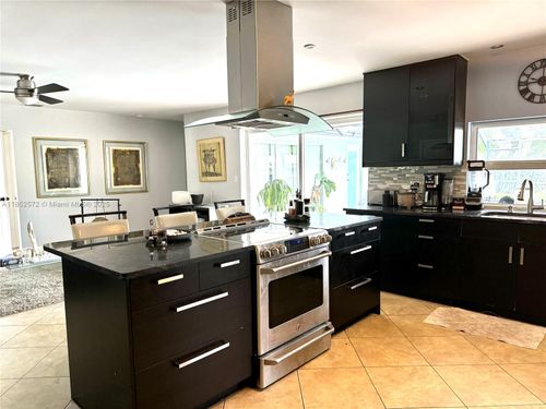 4116 Taft St, Hollywood, FL, 33021-4256 | Card Image