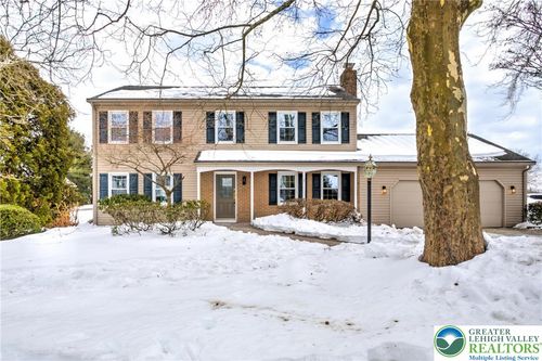 7908 Woodsbluff Run, Fogelsville, PA, 18051-1537 | Card Image