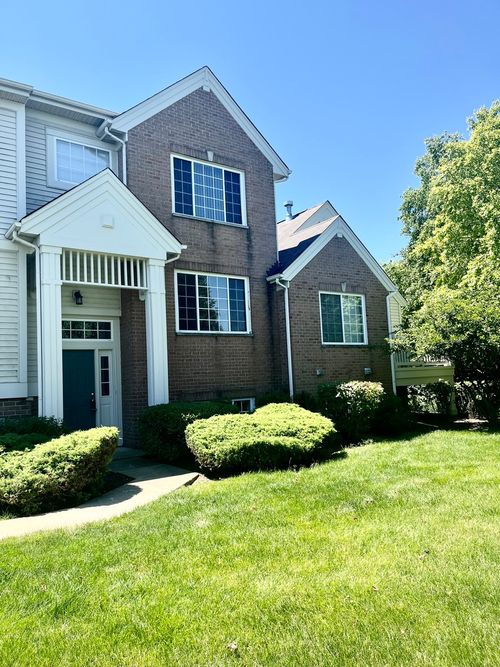 4323-4323 Savoy Ln, McHenry, IL, 60050-8306 | Card Image