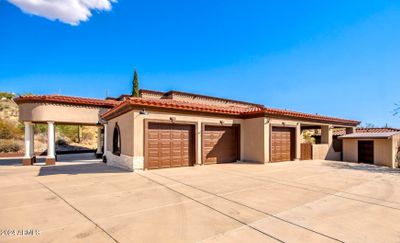 8170 E Golden Spur Lane, House other with 4 bedrooms, 5 bathrooms and null parking in Carefree AZ | Image 3