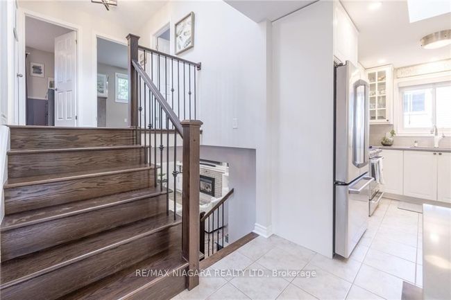 7863 Trackview St, House other with 3 bedrooms, 2 bathrooms and 2 parking in Niagara Falls ON | Image 24