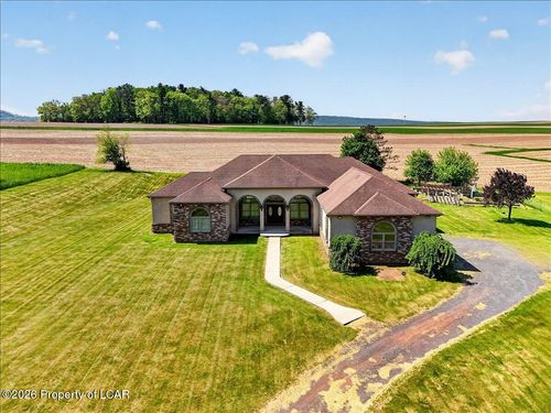 375 E County Road, Drums, PA, 18222 | Card Image