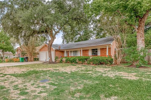 7022 Triola Ln, Houston, TX, 77074-4814 | Card Image