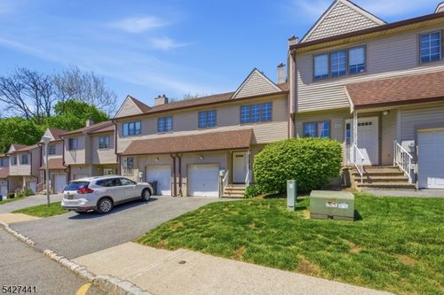 11 Deer Hill Ct, Boonton Twp, NJ, 07005-1861 | Card Image