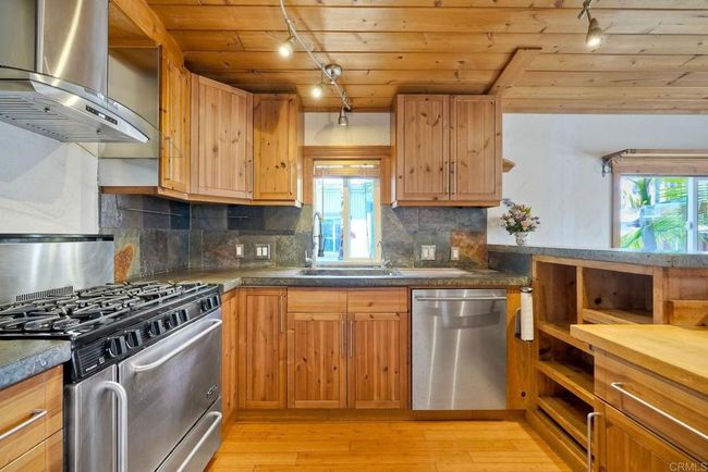 SPC-35 - 123 Jasper St, Home with 2 bedrooms, 1 bathrooms and 1 parking in Encinitas CA | Image 10