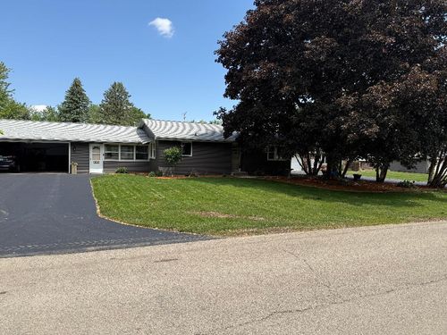 404 Soper St, WINNEBAGO, IL, 61088-9736 | Card Image