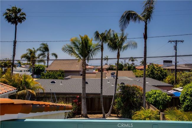 1660 Catalina Ave, House other with 3 bedrooms, 3 bathrooms and 1 parking in Seal Beach CA | Image 56