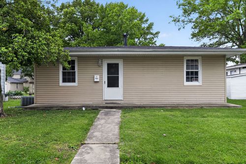 812 N 5th St, Breese, IL, 62230-1330 | Card Image