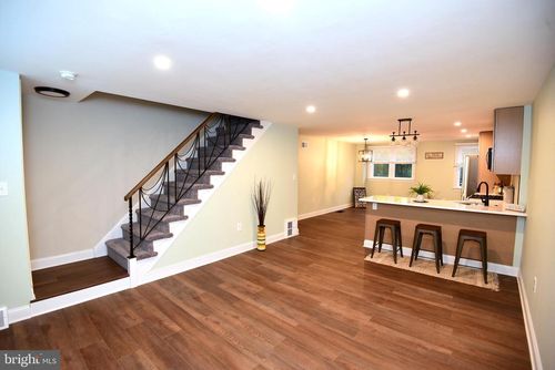 5107 Whitehall Dr, CLIFTON HEIGHTS, PA, 19018-1220 | Card Image