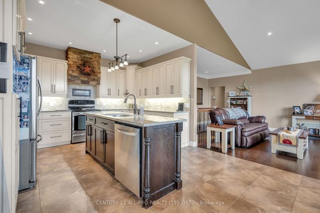 2300 Victoria Rd, House other with 4 bedrooms, 4 bathrooms and 10 parking in Carrying Place ON | Image 13