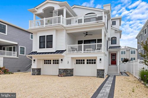 17 W Harding Ave, LONG BEACH TOWNSHIP, NJ, 08008-1028 | Card Image