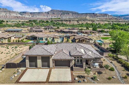 470 E Entrada Dr, Virgin, UT, 84779-7773 | Card Image