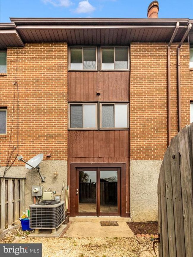 11-05 - 5843 Hunt Hill Dr, Townhouse with 2 bedrooms, 3 bathrooms and null parking in ELKRIDGE MD | Image 35