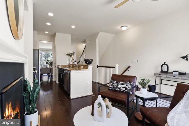 12741 Lotte Dr, Townhouse with 3 bedrooms, 4 bathrooms and null parking in WOODBRIDGE VA | Image 8