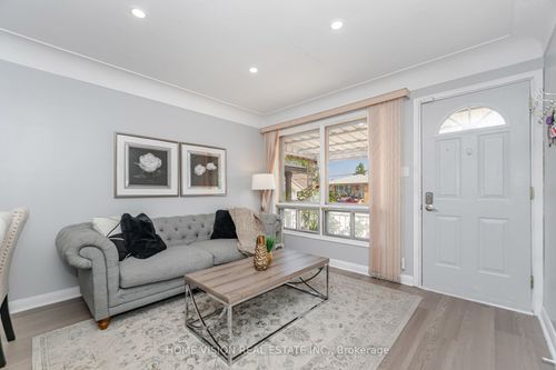 15 Adair Ave N, Hamilton, ON, L8H6A5 | Card Image