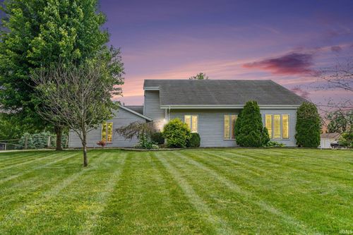 12080 Covered Wagon Ct, Granger, IN, 46530-7100 | Card Image