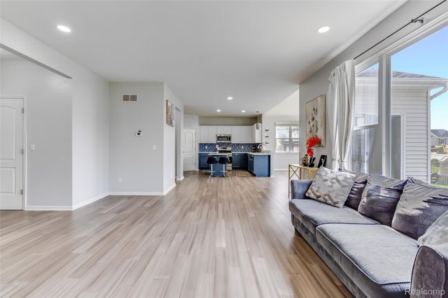 B-59625 Twin Pines dr, Lyon Twn-Inside-8b.jpg | Image 15