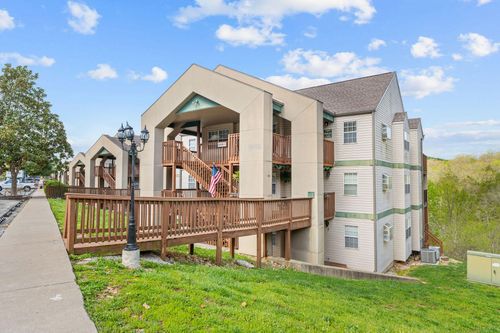 3-10 Woodpecker Ln, Branson, MO, 65616-8361 | Card Image