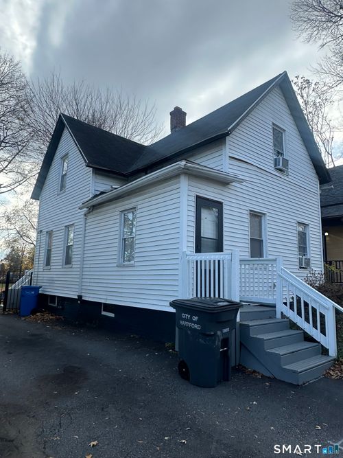 35 Loomis St, Hartford, CT, 06120-2112 | Card Image