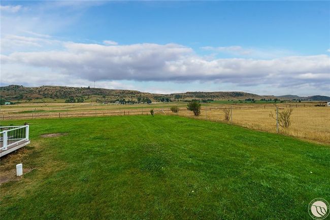 Back yard | Image 30