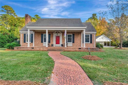 704 Barker Ten Mile Rd, Lumberton, NC, 28358-5889 | Card Image