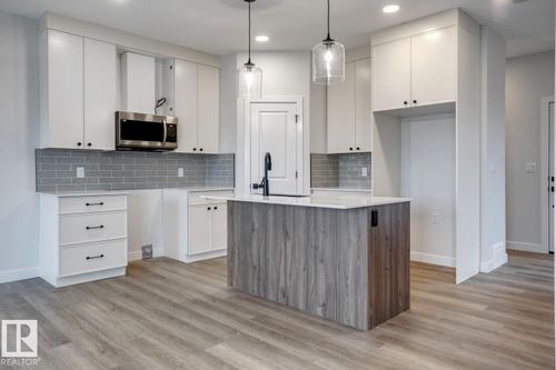 34 Ficus Way, Fort Saskatchewan, AB, T8L0Z6 | Card Image