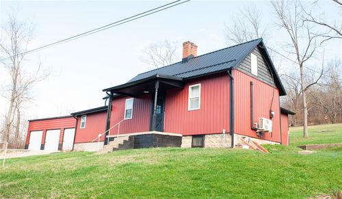 1635 E Roy Furman Hwy, Carmichaels, PA, 15320-2416 | Card Image