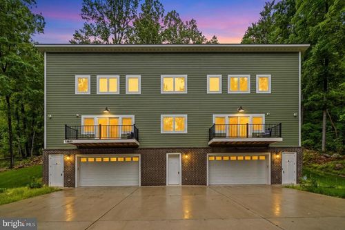 13537 Hanging Rock Ln, LOVETTSVILLE, VA, 20180-2825 | Card Image