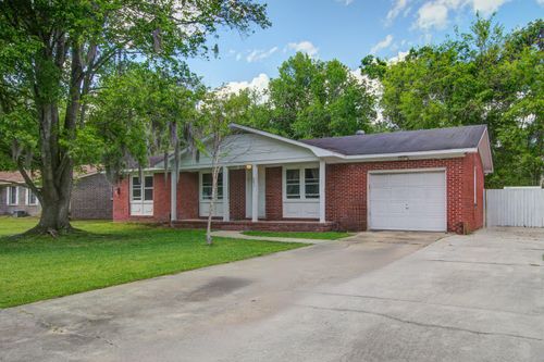 201 Judith Dr, Summerville, SC, 29485-8833 | Card Image