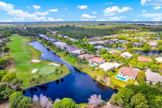 2712 Sw Bear Paw Trl, House other with 4 bedrooms, 3 bathrooms and 3 parking in Palm City FL | Image 12