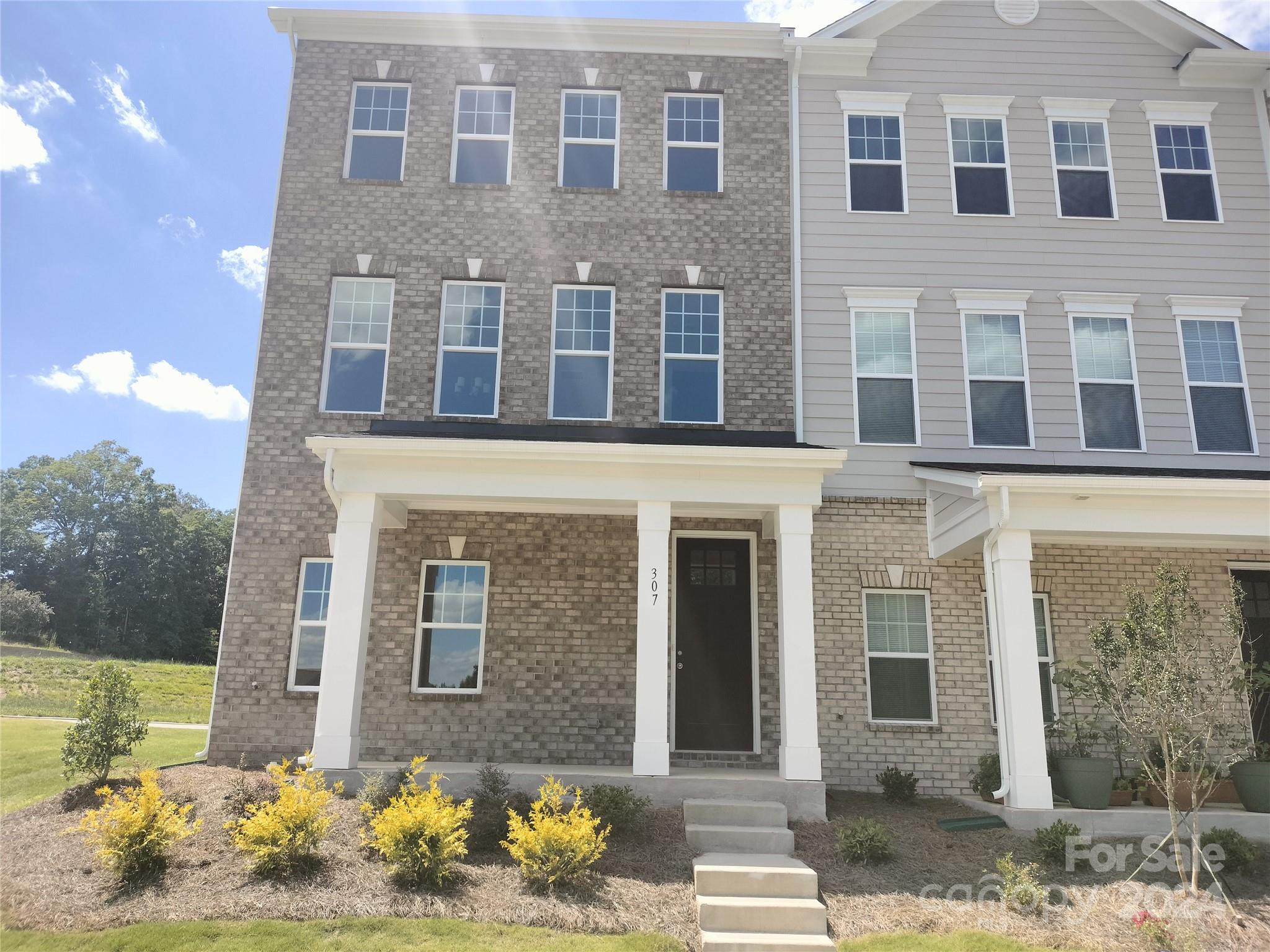 Cramerton Mills Pkwy, Cramerton, NC 28032