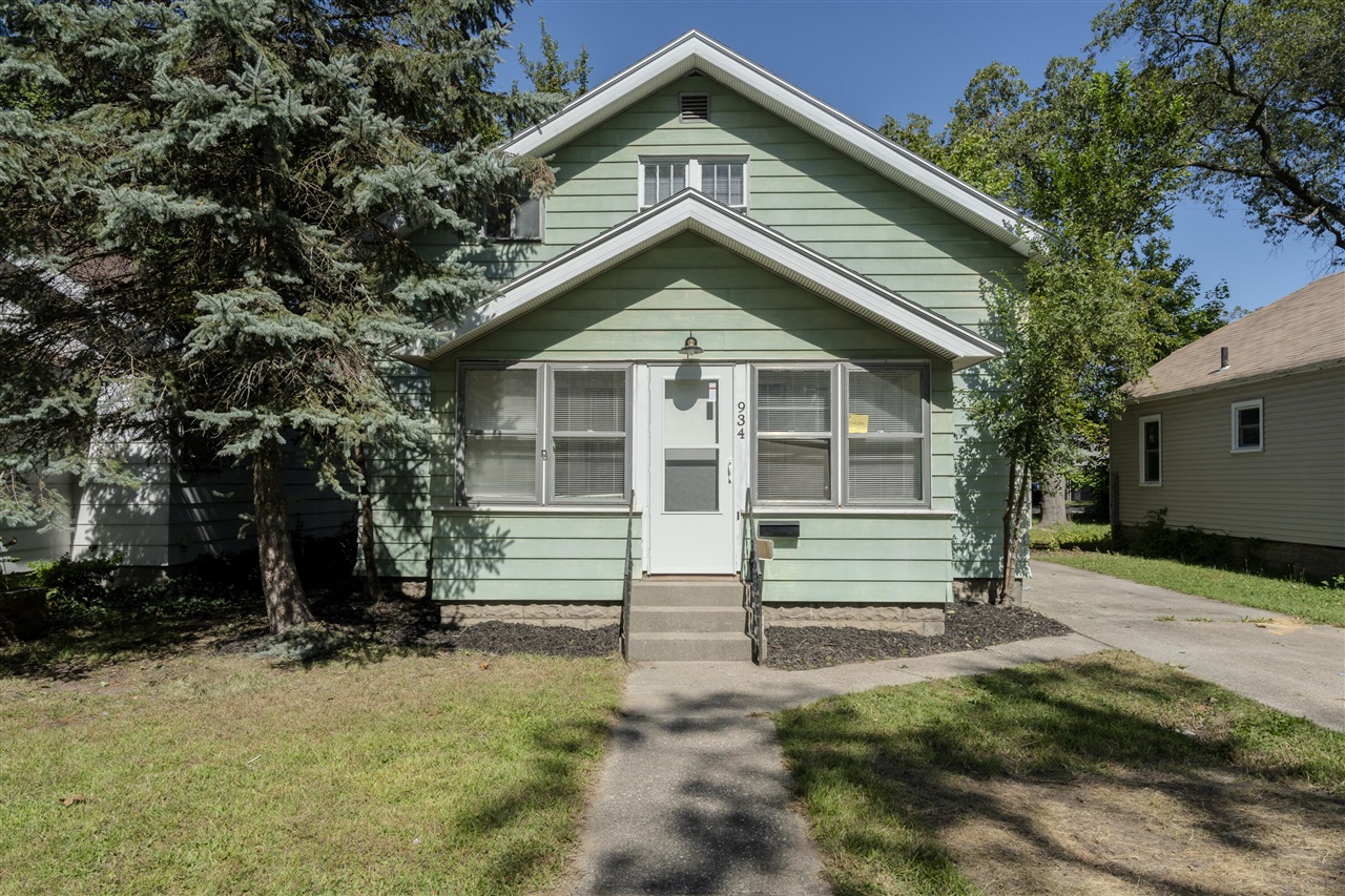 Ada Ave, Muskegon, MI 49442