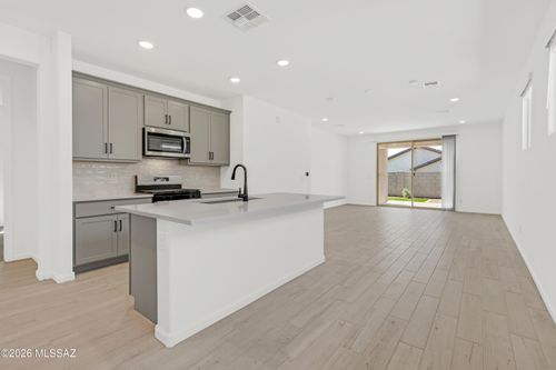 5934 E Benburb Ln, Tucson, AZ, 85756-1300 | Card Image