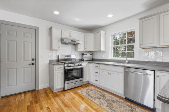 38 S View Ct, House other with 4 bedrooms, 3 bathrooms and null parking in Poughkeepsie NY | Image 9