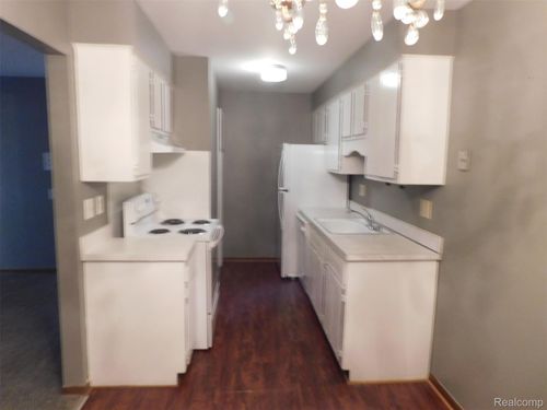 32722 Harper Ave, Saint Clair Shores, MI, 48082-1034 | Card Image