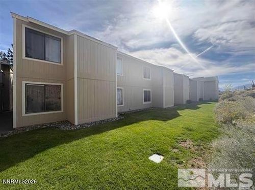 b2-3865 E Leonesio Dr, Reno, NV, 89512-1168 | Card Image