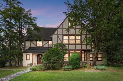 238 Elmwynd Dr, Orange, NJ, 07050-3111 | Card Image