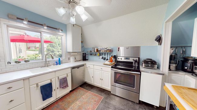 Kitchen | Image 16