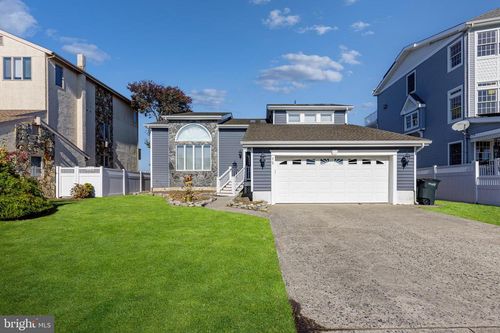 79 Lagoon Blvd, BRIGANTINE, NJ, 08203-1311 | Card Image