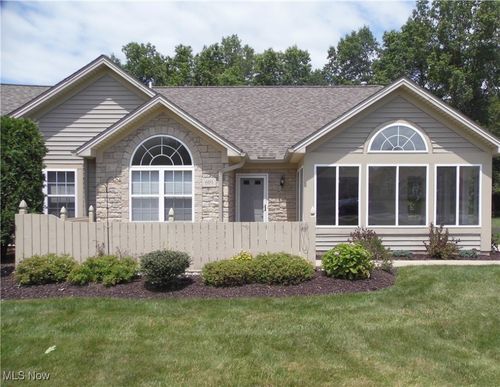 601 Timberline Dr, Columbiana, OH, 44408-8439 | Card Image