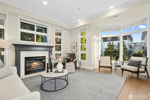 2001-520 6th Ave, Kirkland, WA, 98033-5697 | Card Image