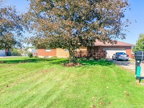 925 Old Springfield Rd, Vandalia, OH, 45377-9302 | Card Image