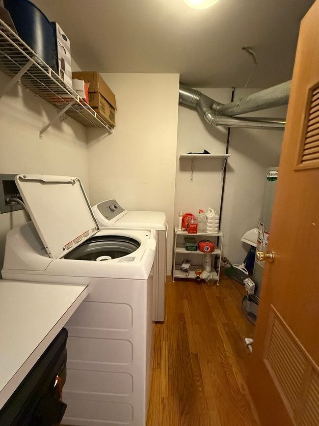 APT-1 - 654 Briar Pl, Condo with 3 bedrooms, 2 bathrooms and 1 parking in CHICAGO IL | Image 8