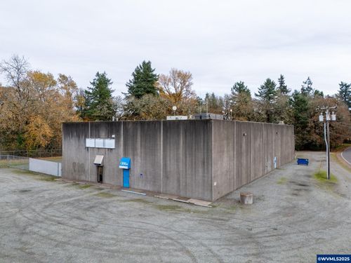 1555 Se Crystal Lake Dr, Corvallis, OR, 97333-1201 | Card Image