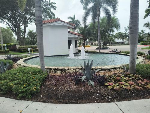 apt-401-3610 Yacht Club Dr, Aventura, FL, 33180-3542 | Card Image