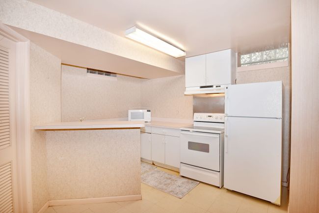 lower level min-kitchen | Image 35