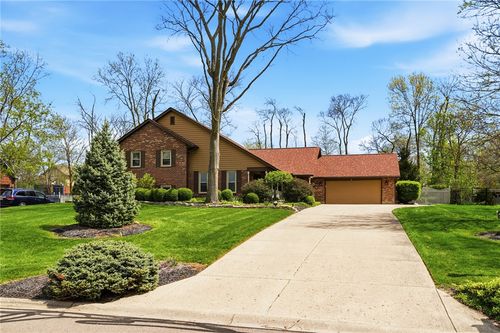 7052 Society Ct, Dayton, OH, 45414-2177 | Card Image
